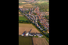Vue d'oiseau de Quartier Schaidt in Wörth am Rhein dans le département Rhénanie-Palatinat, Allemagne