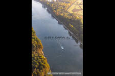 Vue aérienne de Bateau de sport sur le Rhin à Hördt dans le département Rhénanie-Palatinat, Allemagne