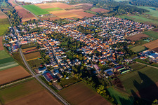 Quartier Ottersheim in Ottersheim bei Landau dans le département Rhénanie-Palatinat, Allemagne hors des airs