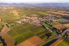 Vue aérienne de Avec la nouvelle déviation B38 à Impflingen dans le département Rhénanie-Palatinat, Allemagne