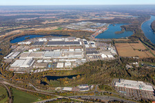 Vue aérienne de Usine Daimler AG Mercedes-Benz à Wörth à le quartier Maximiliansau in Wörth am Rhein dans le département Rhénanie-Palatinat, Allemagne