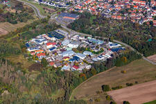 Vue aérienne de Zone commerciale de Mittelwegring à Jockgrim dans le département Rhénanie-Palatinat, Allemagne