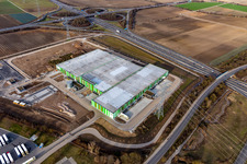 Nouvelle construction du Pfalzmarkt pour les fruits et légumes à Mutterstadt dans le département Rhénanie-Palatinat, Allemagne d'en haut