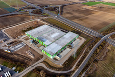 Nouvelle construction du Pfalzmarkt pour les fruits et légumes à Mutterstadt dans le département Rhénanie-Palatinat, Allemagne hors des airs