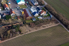 Vue aérienne de Zone commerciale dans le Nauroth. HWP les fabricants de meubles à Ellerstadt dans le département Rhénanie-Palatinat, Allemagne