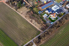 Photographie aérienne de Zone commerciale dans le Nauroth. HWP les fabricants de meubles à Ellerstadt dans le département Rhénanie-Palatinat, Allemagne