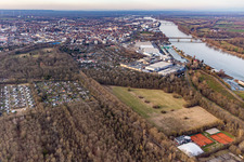 Vue aérienne de Bosquet derrière le club de tennis de Bürgerweide à Worms dans le département Rhénanie-Palatinat, Allemagne
