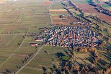 Venningen dans le département Rhénanie-Palatinat, Allemagne vue d'en haut