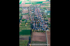 Böbingen dans le département Rhénanie-Palatinat, Allemagne depuis l'avion