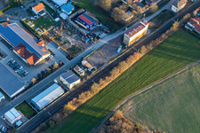 Vue aérienne de Raiffeisen Warenhandelsgesellschaft Südpfalz mbH à Neuen-Morgen à Rheinzabern dans le département Rhénanie-Palatinat, Allemagne