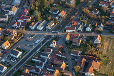 Photographie aérienne de Passage à niveau de la Mühlgasse à Rheinzabern dans le département Rhénanie-Palatinat, Allemagne