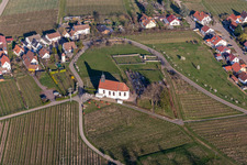 Chapelle Saint-Denys (mariage) à le quartier Gleiszellen in Gleiszellen-Gleishorbach dans le département Rhénanie-Palatinat, Allemagne d'en haut