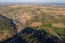 Vue oblique de Oberotterbach dans le département Rhénanie-Palatinat, Allemagne