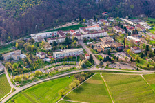 Clinique du Palatinat Landeck à Klingenmünster dans le département Rhénanie-Palatinat, Allemagne depuis l'avion