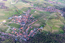 Quartier Gleiszellen in Gleiszellen-Gleishorbach dans le département Rhénanie-Palatinat, Allemagne d'un drone