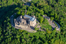 Vue aérienne de Château de Hambach à Diedesfeld à le quartier Diedesfeld in Neustadt an der Weinstraße dans le département Rhénanie-Palatinat, Allemagne