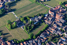 Hôtel Schloß Edesheim, Hôtels privés Dr. Lohbeck GmbH & Co. KG à Edesheim dans le département Rhénanie-Palatinat, Allemagne hors des airs