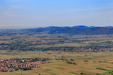 Vue aérienne de Panorama du sud du Palatinat depuis le bus d'Eschbach Schweigen à Klingenmünster dans le département Rhénanie-Palatinat, Allemagne