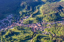 Schwanheim dans le département Rhénanie-Palatinat, Allemagne depuis l'avion