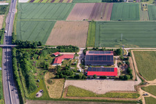 Erlenbach bei Kandel dans le département Rhénanie-Palatinat, Allemagne d'un drone
