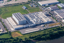 Vue aérienne de Pfälzer Erfrischungs Drinks GmbH à Wörth am Rhein dans le département Rhénanie-Palatinat, Allemagne