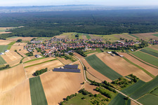 Niederlauterbach dans le département Bas Rhin, France depuis l'avion