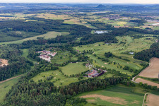 Vue aérienne de Le Country Club Schloss Langenstein - Le parcours de golf au bord du lac de Constance à le quartier Orsingen in Orsingen-Nenzingen dans le département Bade-Wurtemberg, Allemagne