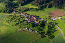 Vue aérienne de Quartier Waldbeuren in Ostrach dans le département Bade-Wurtemberg, Allemagne