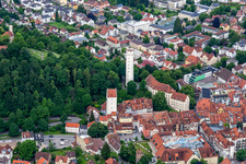 Vue aérienne de Vieille ville historique avec Mehlsack et Obertor à Ravensburg dans le département Bade-Wurtemberg, Allemagne