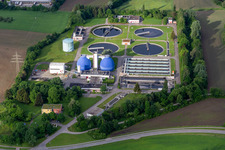 Vue aérienne de Station d'épuration de Langwiese à le quartier Oberzell in Ravensburg dans le département Bade-Wurtemberg, Allemagne