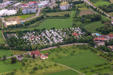Vue aérienne de Camping Wirthshof | Chalets près du lac de Constance à le quartier Bergheim in Markdorf dans le département Bade-Wurtemberg, Allemagne