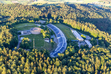 Vue aérienne de Association des eaux du lac de Constance Sipplinger Berg à le quartier Nesselwangen in Überlingen dans le département Bade-Wurtemberg, Allemagne