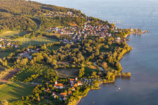 Vue aérienne de Quartier Unteruhldingen in Uhldingen-Mühlhofen dans le département Bade-Wurtemberg, Allemagne