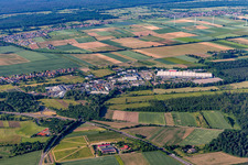Zone industrielle de Horst à le quartier Minderslachen in Kandel dans le département Rhénanie-Palatinat, Allemagne hors des airs