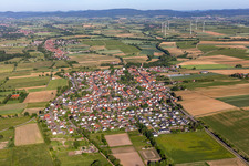 Minfeld dans le département Rhénanie-Palatinat, Allemagne depuis l'avion