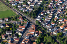 Vue aérienne de Passage à niveau de la Rappengasse à Rheinzabern dans le département Rhénanie-Palatinat, Allemagne
