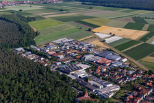Vue aérienne de Zone industrielle Im Gereut à Hatzenbühl dans le département Rhénanie-Palatinat, Allemagne