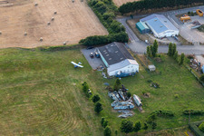 Vue aérienne de Plateforme ULM Buhannic Claude à Plobannalec-Lesconil dans le département Finistère, France