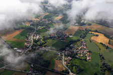 Vue aérienne de Quartier Harburg in Pilsting dans le département Bavière, Allemagne