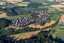 Vue aérienne de Quartier Englmannsberg in Reisbach dans le département Bavière, Allemagne