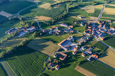 Vue aérienne de Quartier Obergrafendorf in Roßbach dans le département Bavière, Allemagne