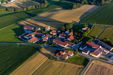 Vue aérienne de Quartier Freundorf in Aldersbach dans le département Bavière, Allemagne