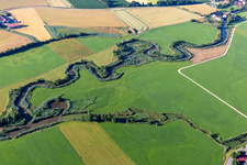Vue aérienne de Méandre des Vils à Frontenhausen à le quartier Biegendorf in Frontenhausen dans le département Bavière, Allemagne