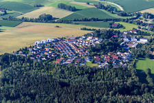 Vue aérienne de Achldorf à le quartier Gaindorf in Vilsbiburg dans le département Bavière, Allemagne
