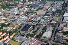 Vue aérienne de Centre de chaussures SIEMES Landshut près d'Ergolding à Landshut dans le département Bavière, Allemagne