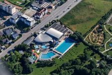 Vue aérienne de ERGOMAR Ergolding Monde de Bains et Sauna à le quartier Piflas in Ergolding dans le département Bavière, Allemagne