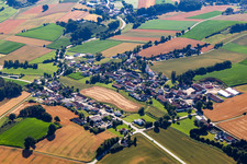 Vue aérienne de Quartier Andermannsdorf in Hohenthann dans le département Bavière, Allemagne