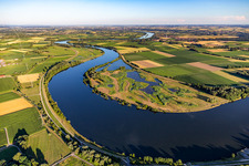 Vue aérienne de Polder sur le Danube à Kirchroth à le quartier Pondorf in Kirchroth dans le département Bavière, Allemagne