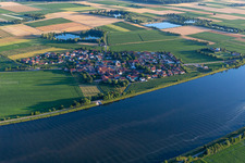 Vue aérienne de Quartier Illkofen in Barbing dans le département Bavière, Allemagne