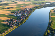 Vue aérienne de Quartier Friesheim in Barbing dans le département Bavière, Allemagne
